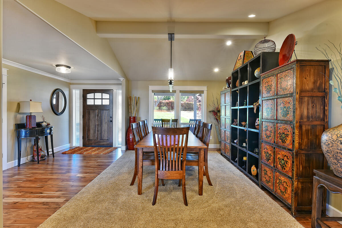 Rogue Valley Estates Subdivision - Residential