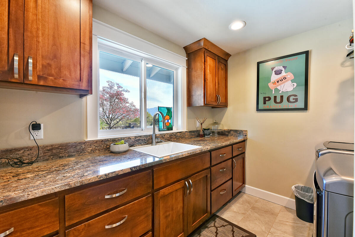 Rogue Valley Estates Subdivision - Residential