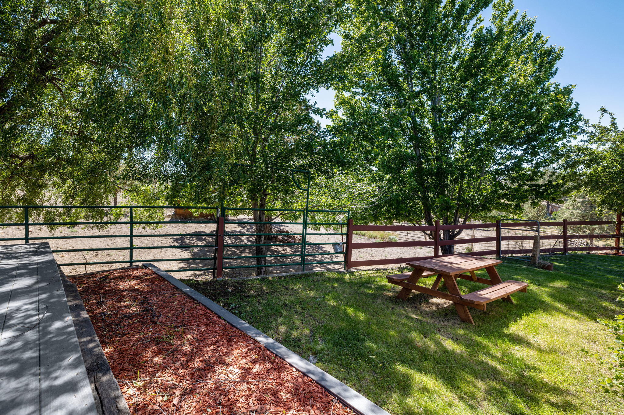 Madras Ranchos - Residential