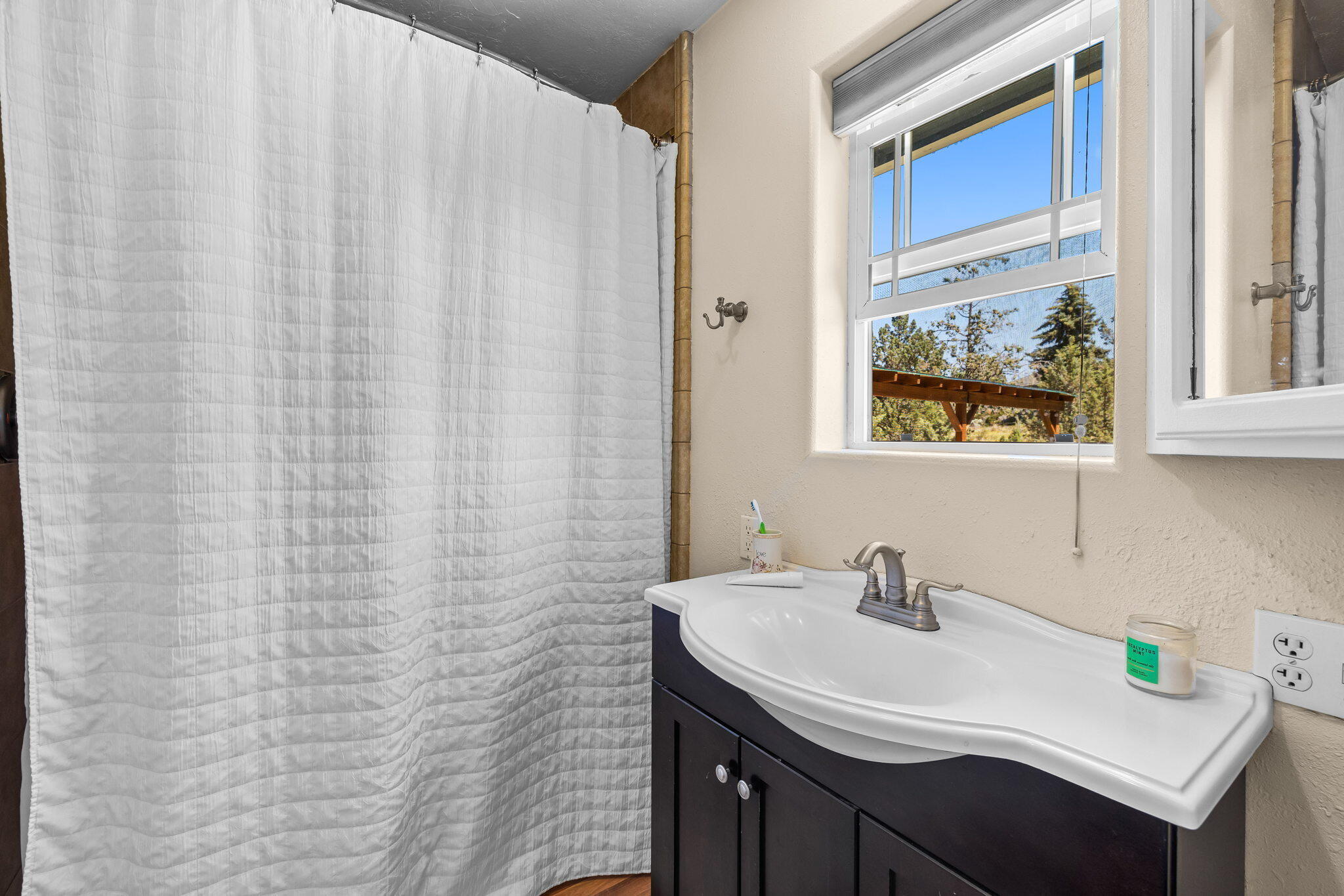 Madras Ranchos - Residential