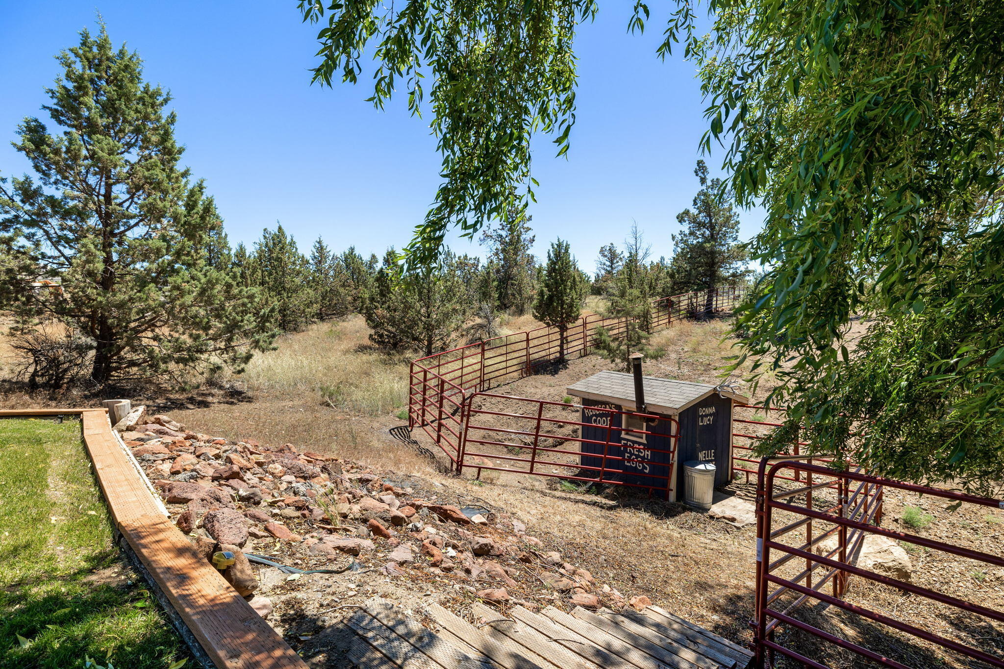 Madras Ranchos - Residential