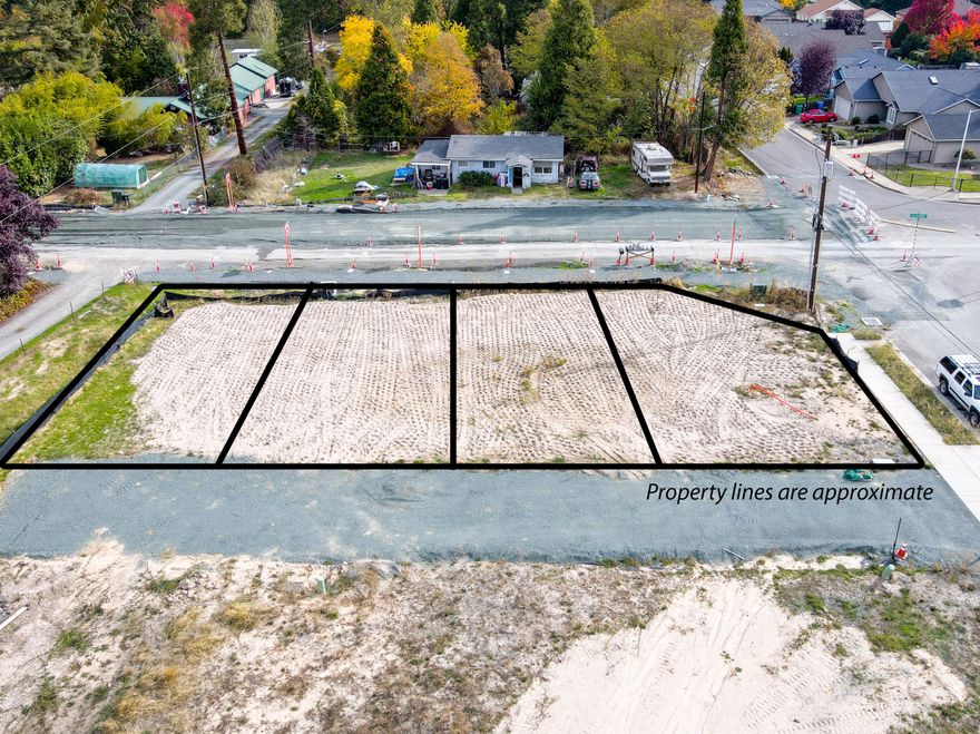 Come see this rare opportunity to own 4 READY TO BUILD PARCELS on a total of 0.24 acres!  These lots were created to accommodate 1,300+ SF townhomes. These parcels are priced at only $60,000 per parcel! Allen Creek Road will soon be brand new, and it will be easy walking distance to shopping and restaurants!  Make these properties yours!  Call for your tour today! One of the Sellers is a Licensed Real Estate Broker in the State of Oregon.