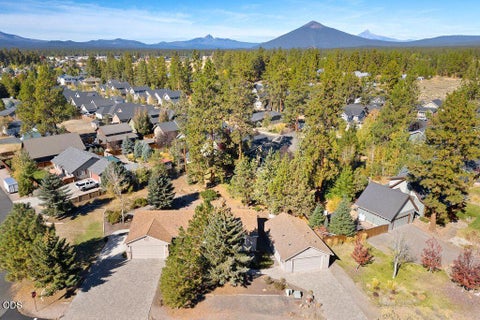 Tiny photo for 205 N Rope Place, Sisters, OR 97759 (MLS # 220230034)