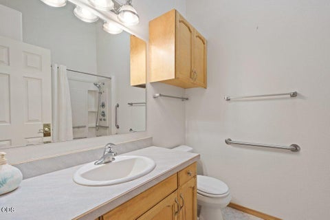 Tiny photo for 205 N Rope Place, Sisters, OR 97759 (MLS # 220230034)
