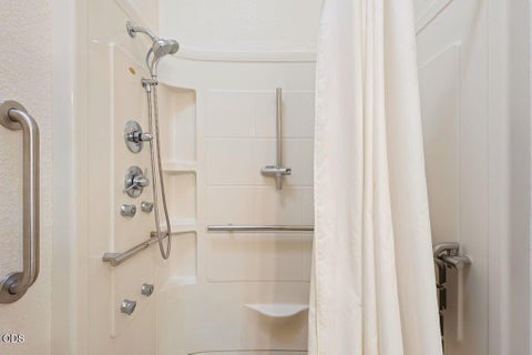 Tiny photo for 205 N Rope Place, Sisters, OR 97759 (MLS # 220230034)