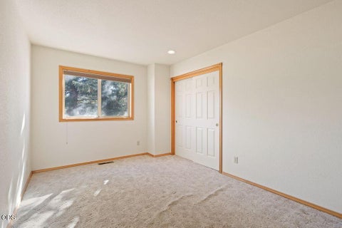 Tiny photo for 205 N Rope Place, Sisters, OR 97759 (MLS # 220230034)