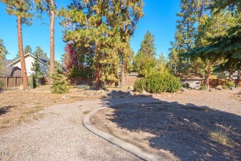 Tiny photo for 205 N Rope Place, Sisters, OR 97759 (MLS # 220230034)