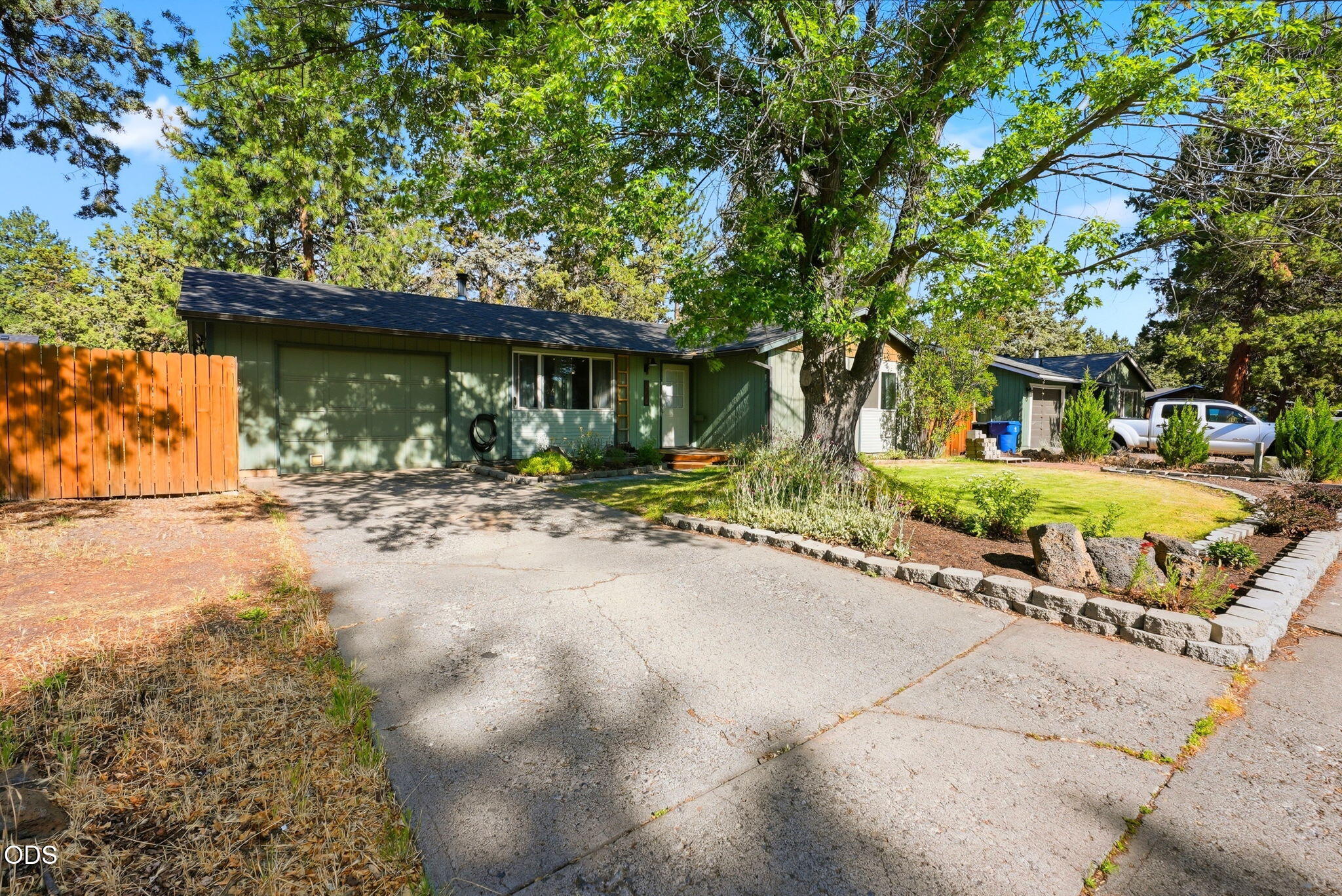 823 SE Polaris Court