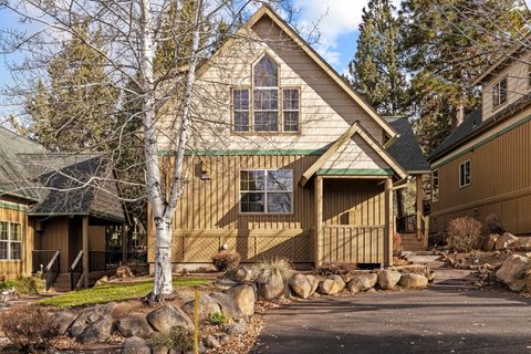 Photo of 4649 Harrier Drive, Klamath Falls, OR 97601 (MLS # 220211906)