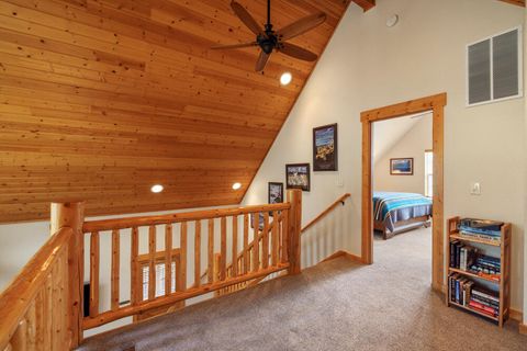 Tiny photo for 4649 Harrier Drive, Klamath Falls, OR 97601 (MLS # 220211906)