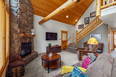 Tiny photo for 4649 Harrier Drive, Klamath Falls, OR 97601 (MLS # 220211906)