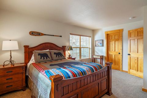 Tiny photo for 4649 Harrier Drive, Klamath Falls, OR 97601 (MLS # 220211906)