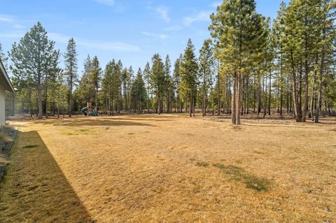Tiny photo for 147904 Mabel Drive, La Pine, OR 97739 (MLS # 220215839)