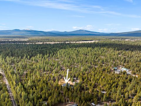 Tiny photo for 147904 Mabel Drive, La Pine, OR 97739 (MLS # 220215839)