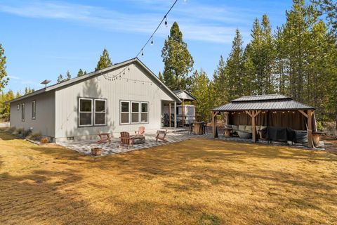Tiny photo for 147904 Mabel Drive, La Pine, OR 97739 (MLS # 220215839)