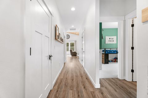 Tiny photo for 147904 Mabel Drive, La Pine, OR 97739 (MLS # 220215839)