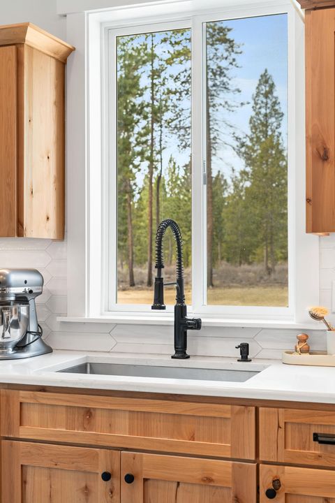 Tiny photo for 147904 Mabel Drive, La Pine, OR 97739 (MLS # 220215839)