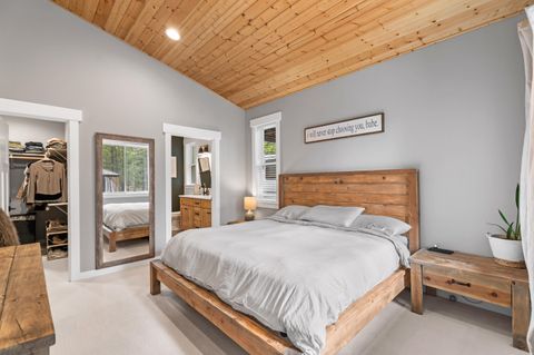 Tiny photo for 147904 Mabel Drive, La Pine, OR 97739 (MLS # 220215839)