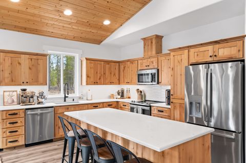 Tiny photo for 147904 Mabel Drive, La Pine, OR 97739 (MLS # 220215839)