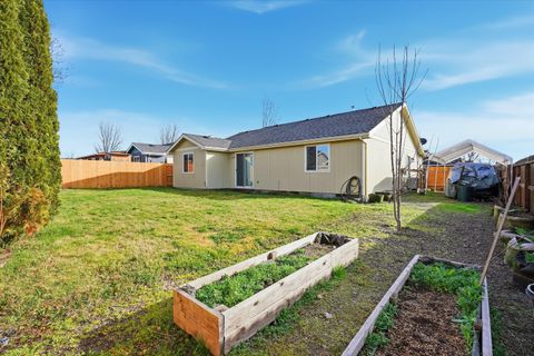 Tiny photo for 3851 Agate Meadows Court, White City, OR 97503 (MLS # 220215382)