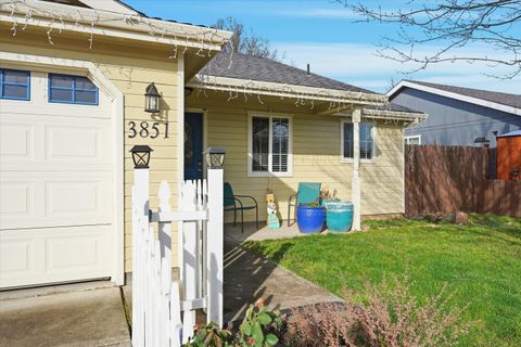 Tiny photo for 3851 Agate Meadows Court, White City, OR 97503 (MLS # 220215382)