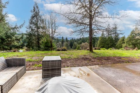 Tiny photo for 48187 McFarland Road, Oakridge, OR 97463 (MLS # 220216903)