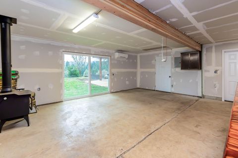 Tiny photo for 48187 McFarland Road, Oakridge, OR 97463 (MLS # 220216903)