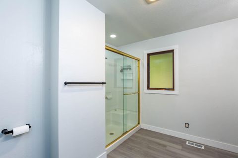 Tiny photo for 48187 McFarland Road, Oakridge, OR 97463 (MLS # 220216903)