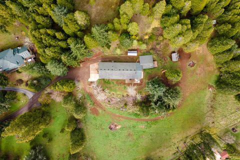 Tiny photo for 48187 McFarland Road, Oakridge, OR 97463 (MLS # 220216903)