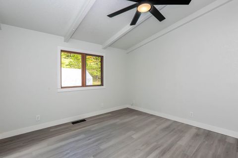 Tiny photo for 48187 McFarland Road, Oakridge, OR 97463 (MLS # 220216903)