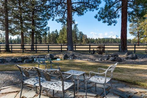 Tiny photo for 15275 Windigo Trail, Sisters, OR 97759 (MLS # 220217038)