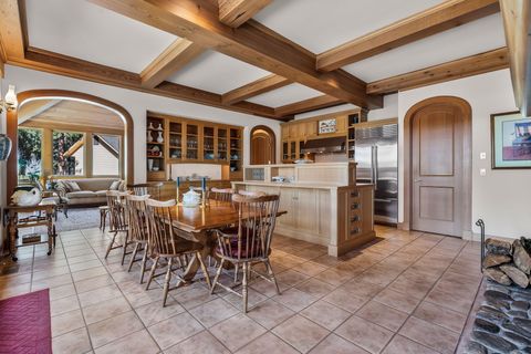 Tiny photo for 15275 Windigo Trail, Sisters, OR 97759 (MLS # 220217038)