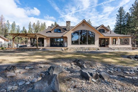 Tiny photo for 15275 Windigo Trail, Sisters, OR 97759 (MLS # 220217038)