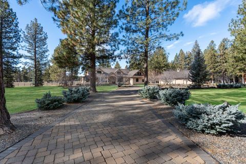 Tiny photo for 15275 Windigo Trail, Sisters, OR 97759 (MLS # 220217038)