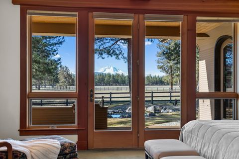 Tiny photo for 15275 Windigo Trail, Sisters, OR 97759 (MLS # 220217038)