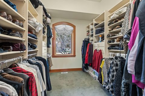 Tiny photo for 15275 Windigo Trail, Sisters, OR 97759 (MLS # 220217038)