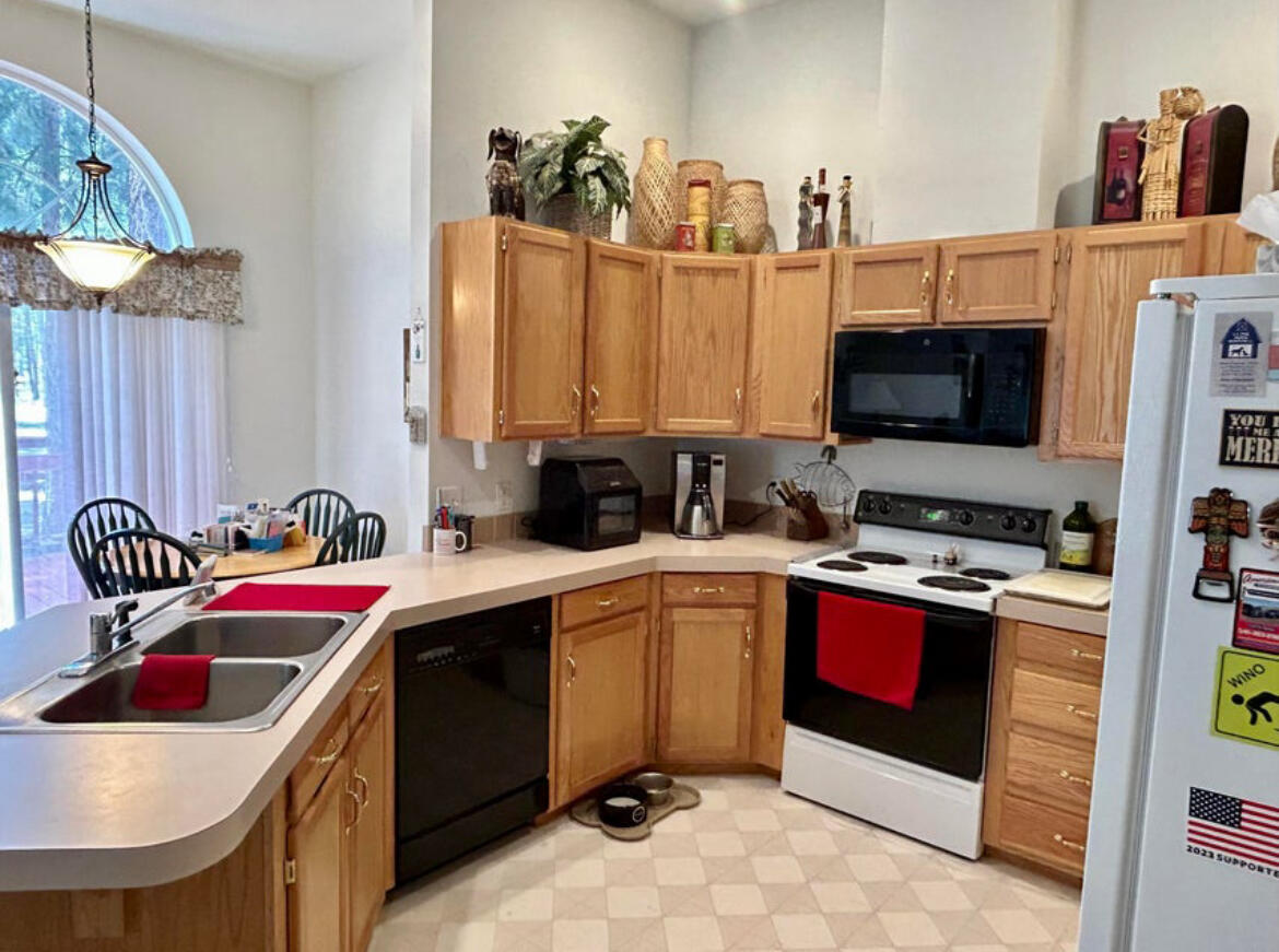 Ponderosa Pines - Residential