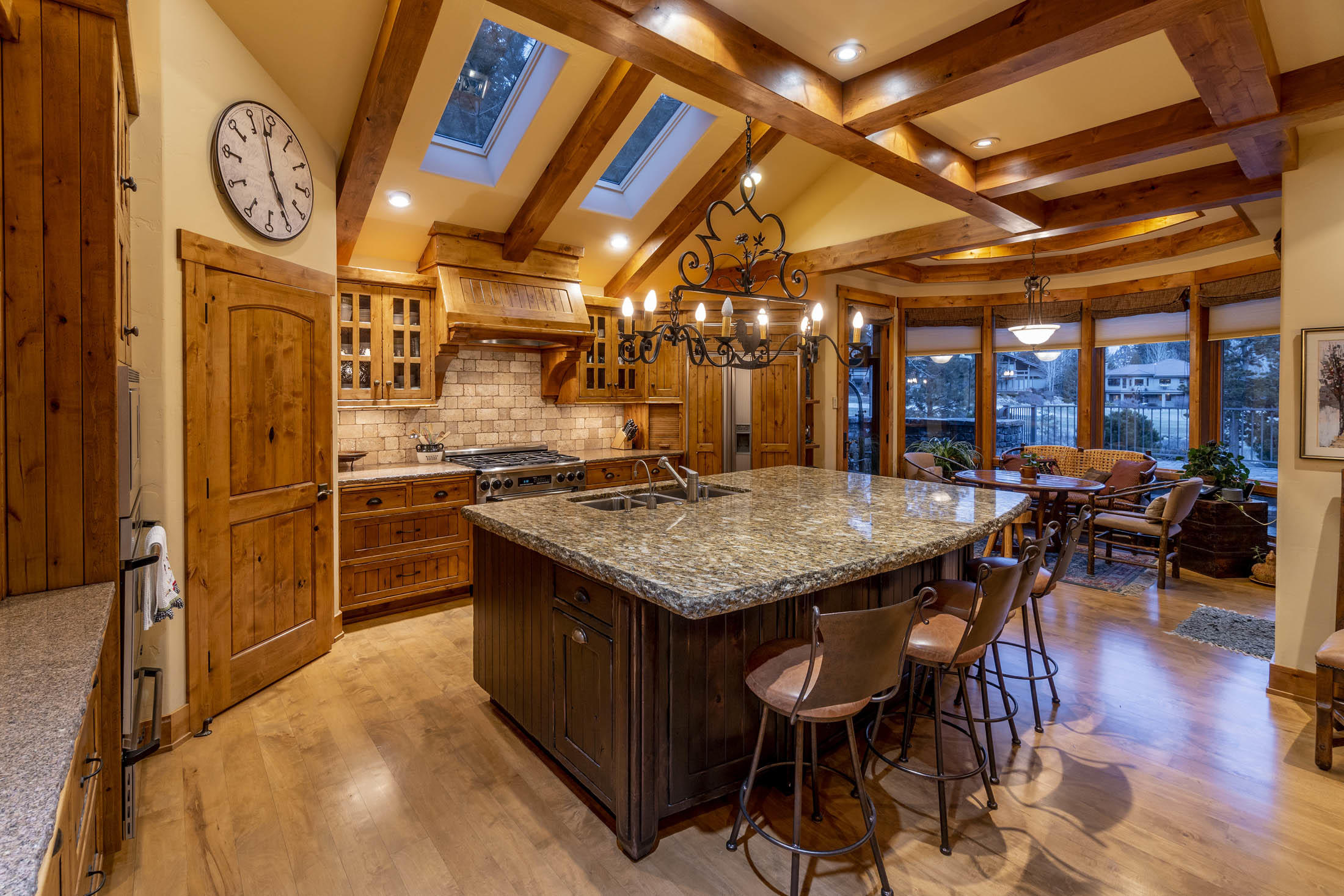 Broken Top - Residential