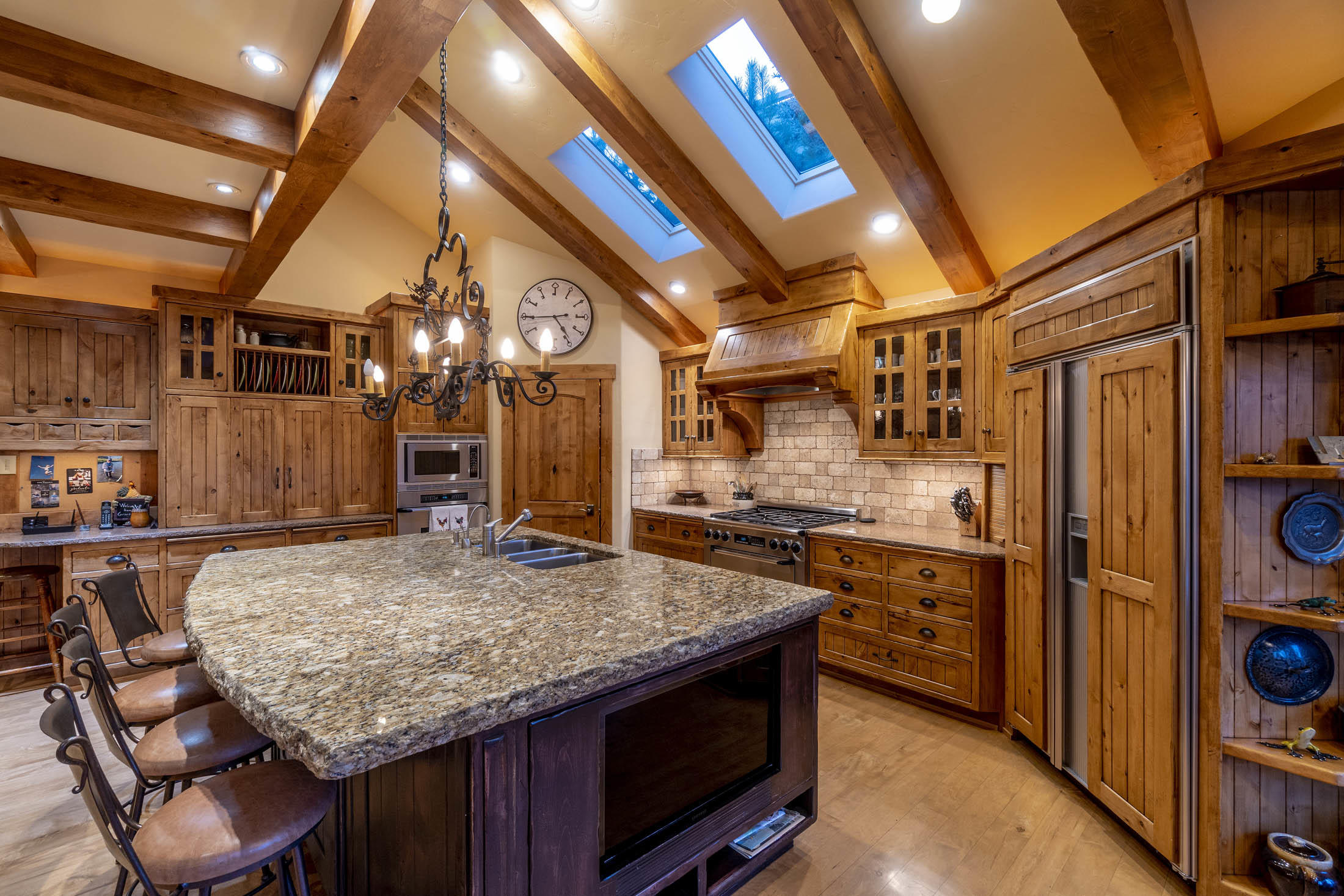 Broken Top - Residential