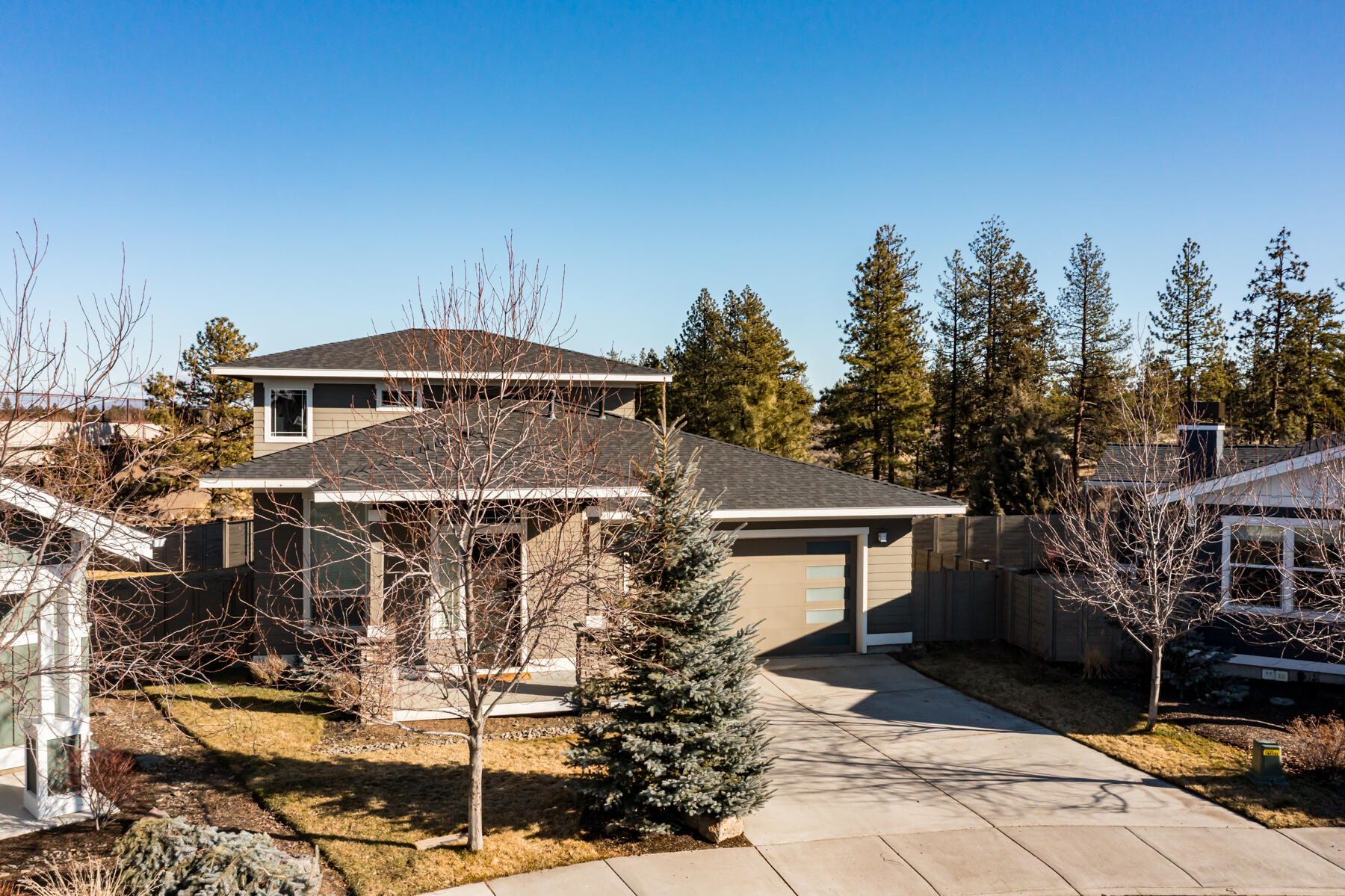 61089 SE Echo Lake Court