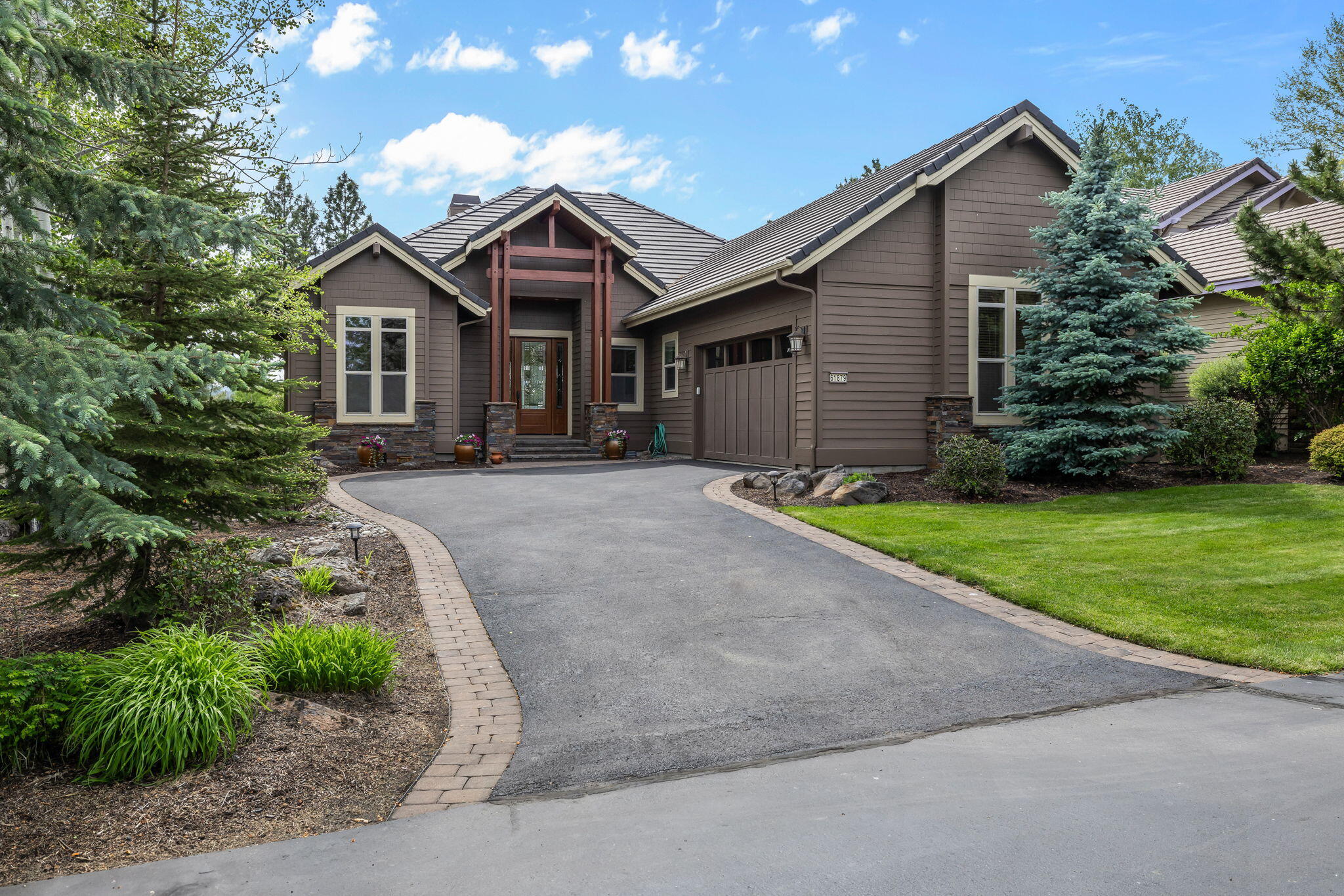 Broken Top - Residential