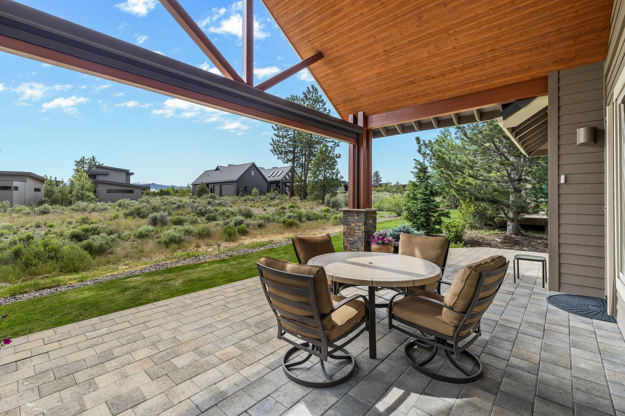 Broken Top - Residential