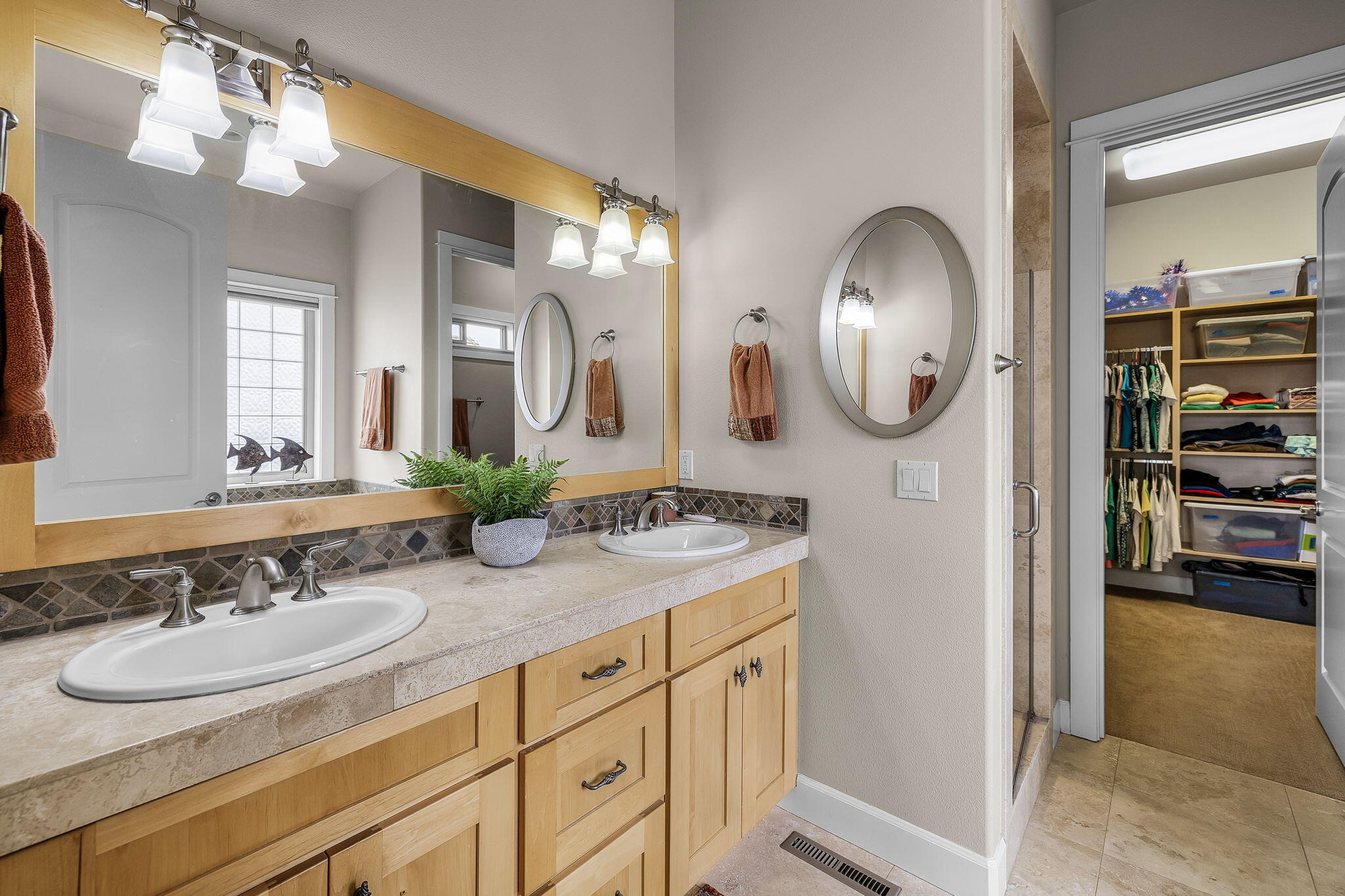 Broken Top - Residential