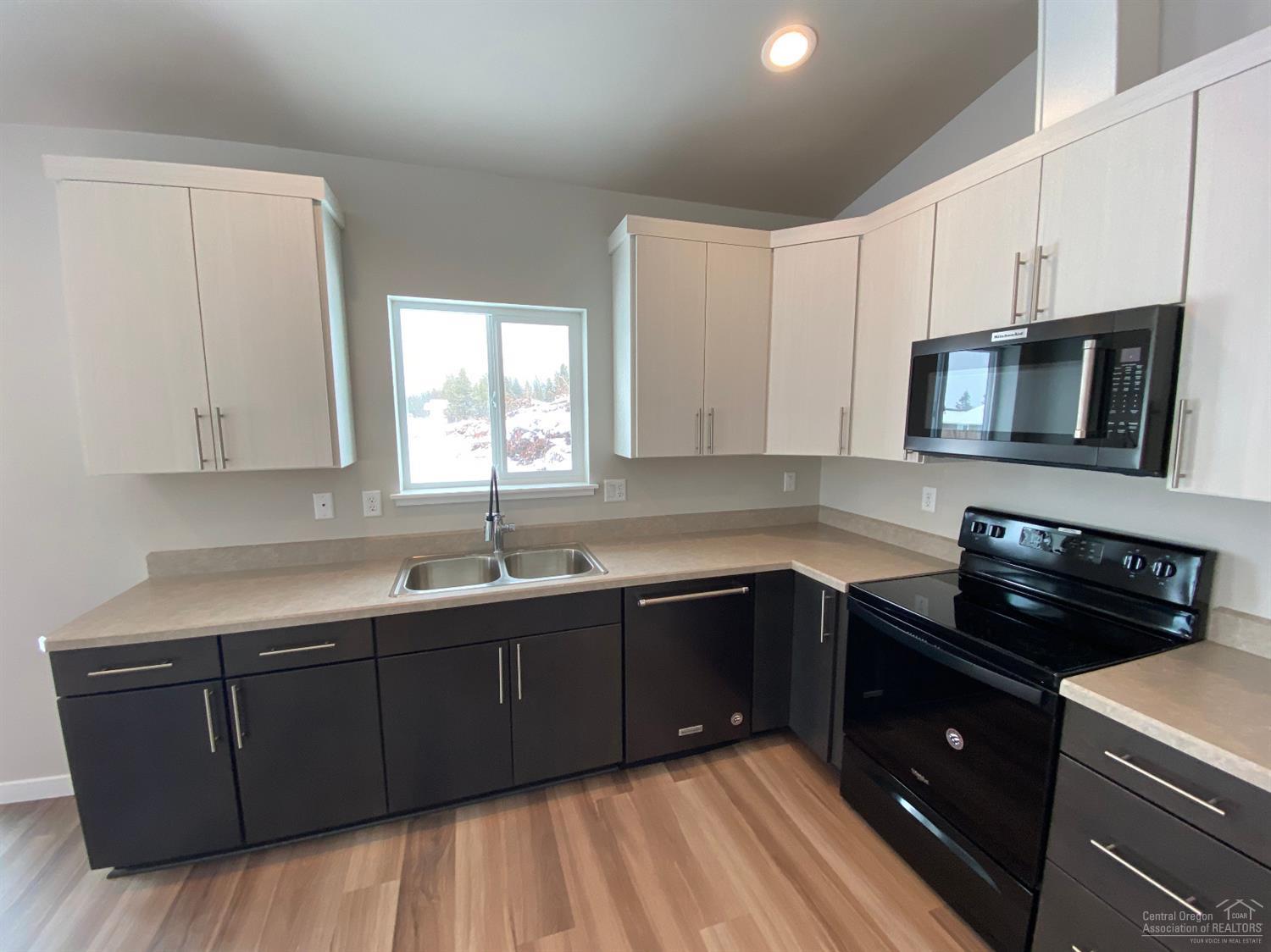 Huntington Meadows - Residential