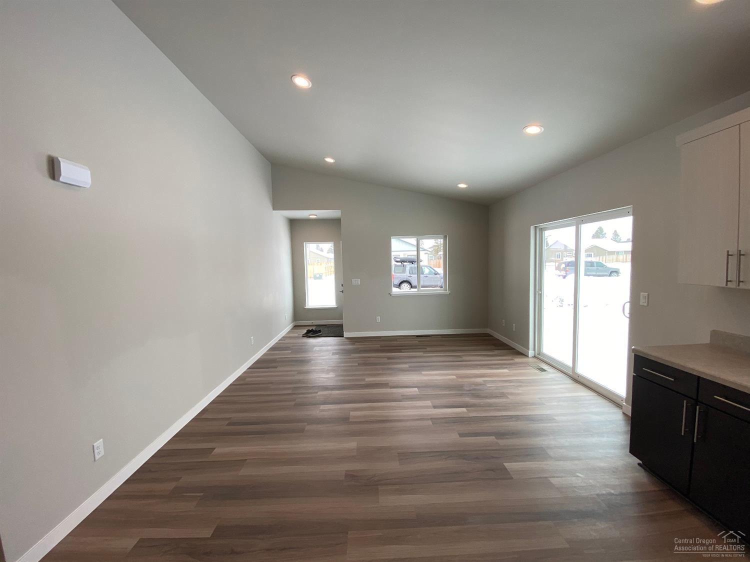 Huntington Meadows - Residential