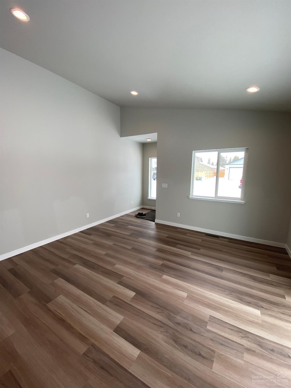 Huntington Meadows - Residential