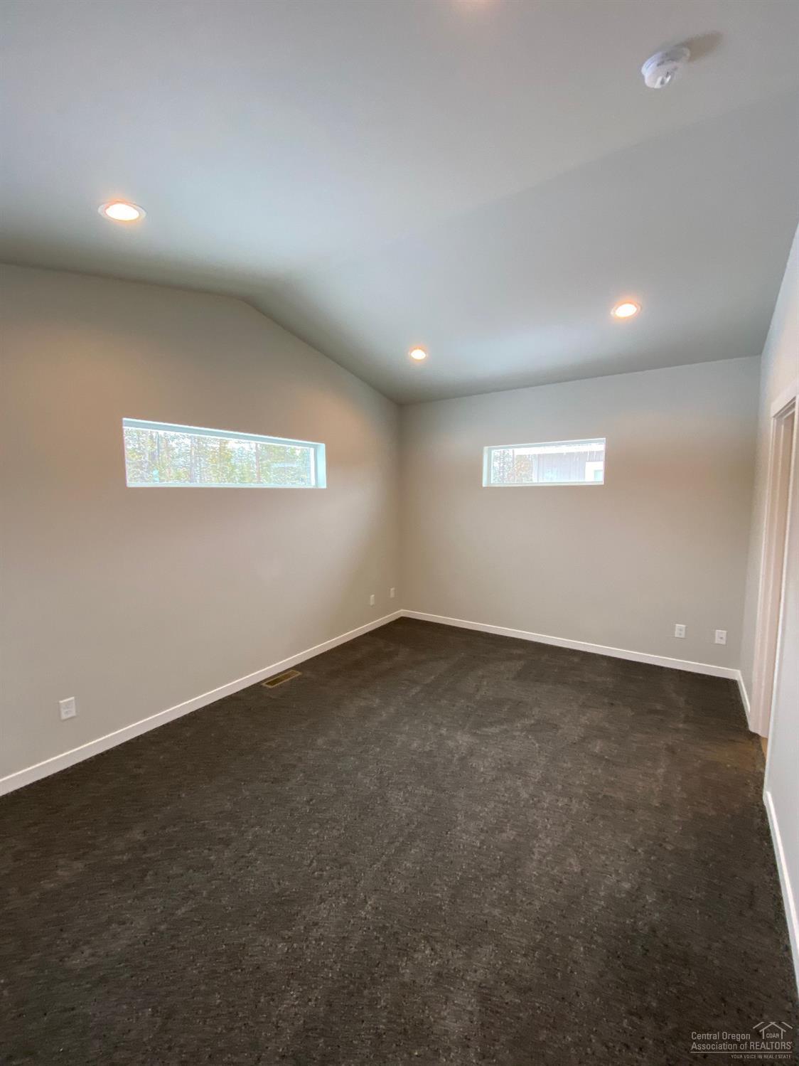 Huntington Meadows - Residential