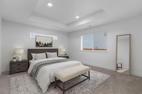 Tiny photo for 1062 NW Walnut Avenue, Redmond, OR 97756 (MLS # 220212765)