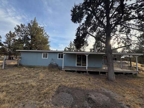 Tiny photo for 963 NW 55th Street, Redmond, OR 97756 (MLS # 220211140)