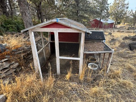 Tiny photo for 963 NW 55th Street, Redmond, OR 97756 (MLS # 220211140)